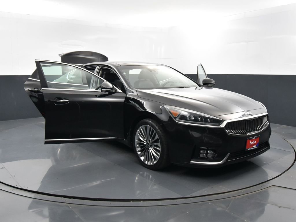 Used 2018 Kia Cadenza Limited image 43
