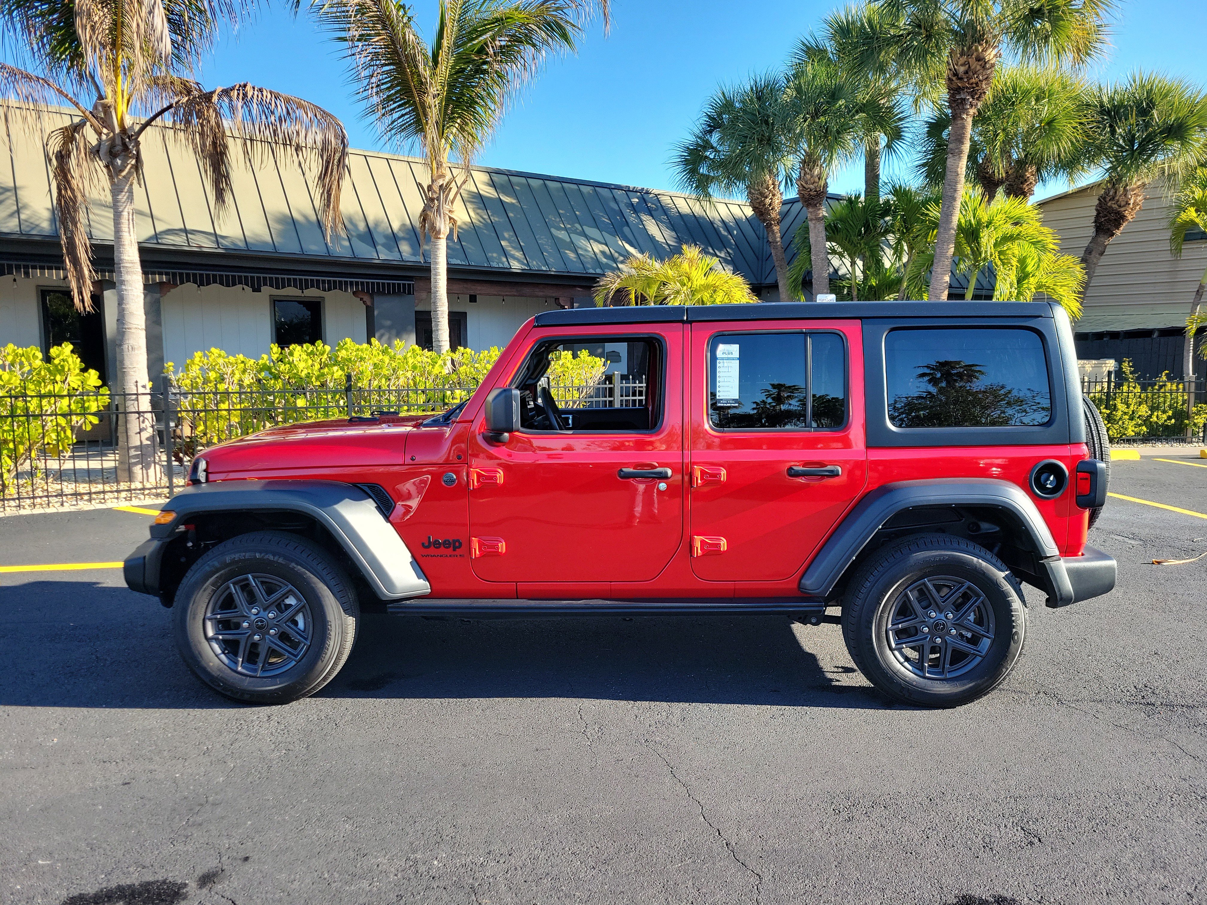 Used 2024 Jeep Wrangler Unlimited Sport AWD/4WD image 9