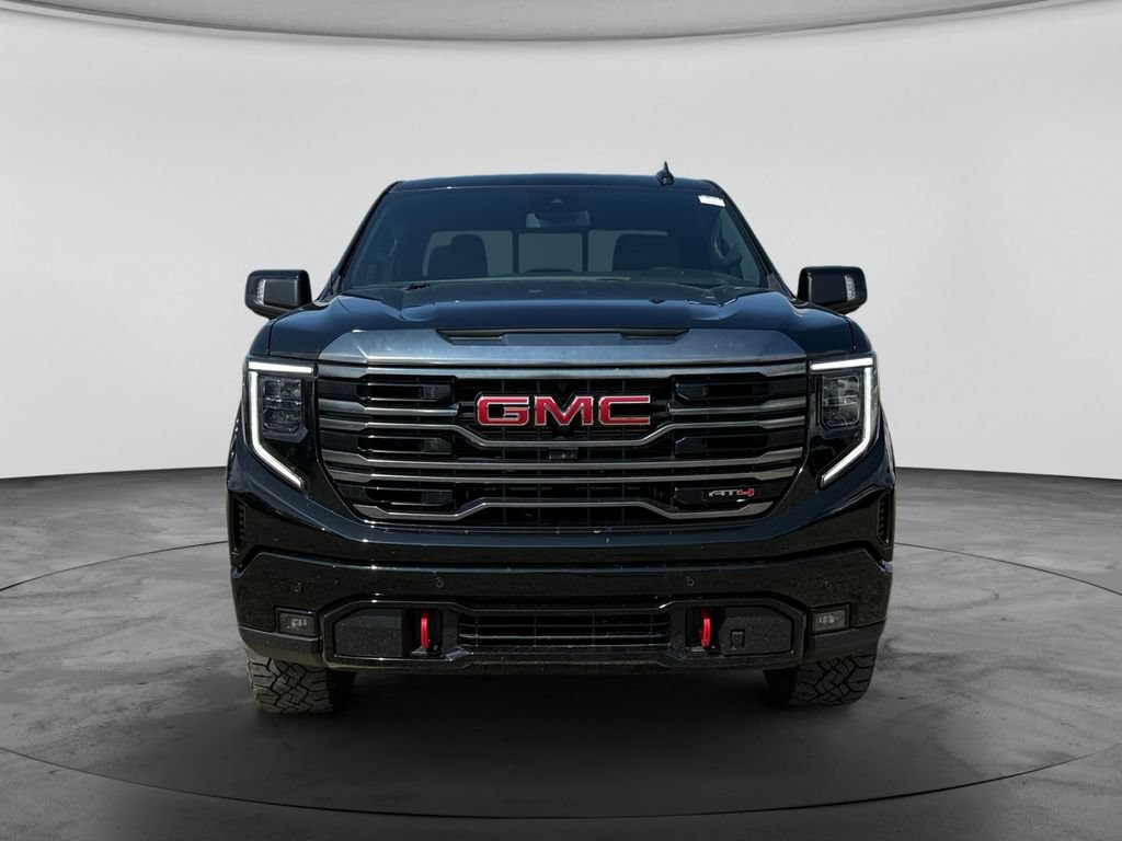 Used 2023 GMC Sierra 1500 AT4 w/ AT4 Preferred Package AWD/4WD image 4