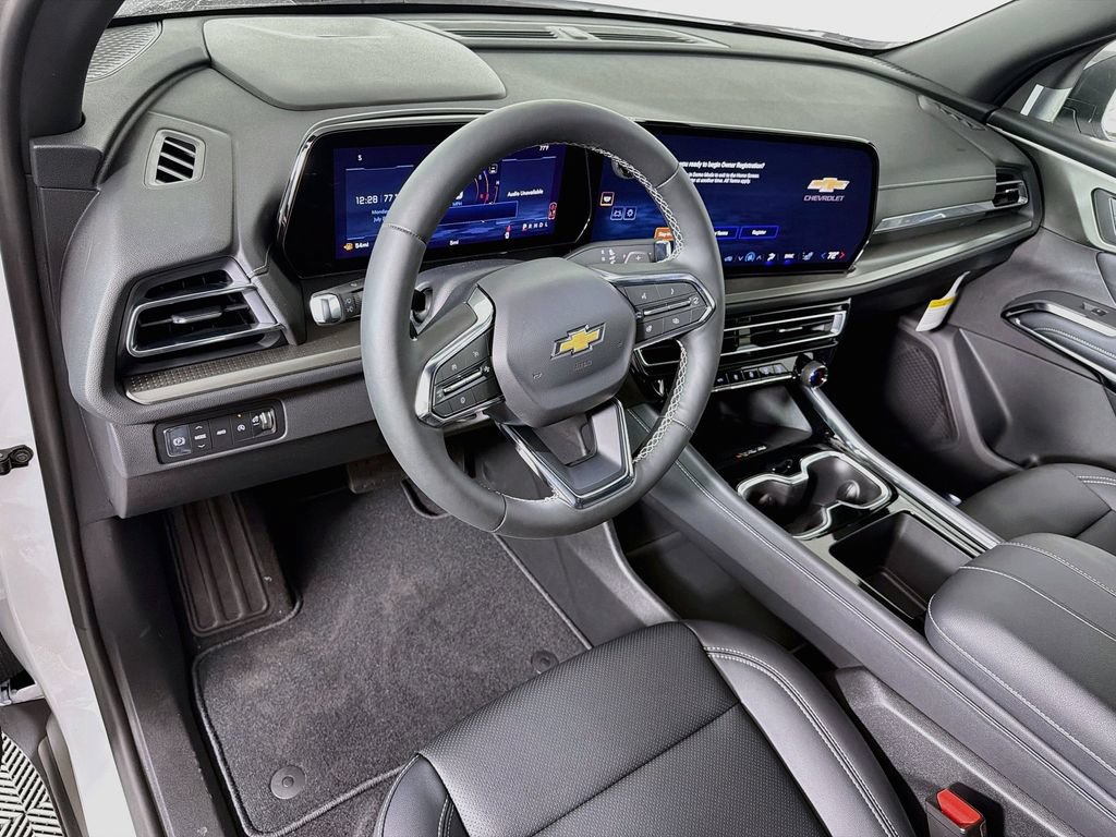 New 2026 Chevrolet Traverse LT w/ Driver Confidence Package AWD/4WD image 9