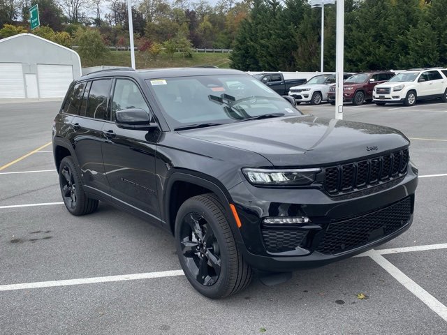 New 2025 Jeep Grand Cherokee Limited image 2