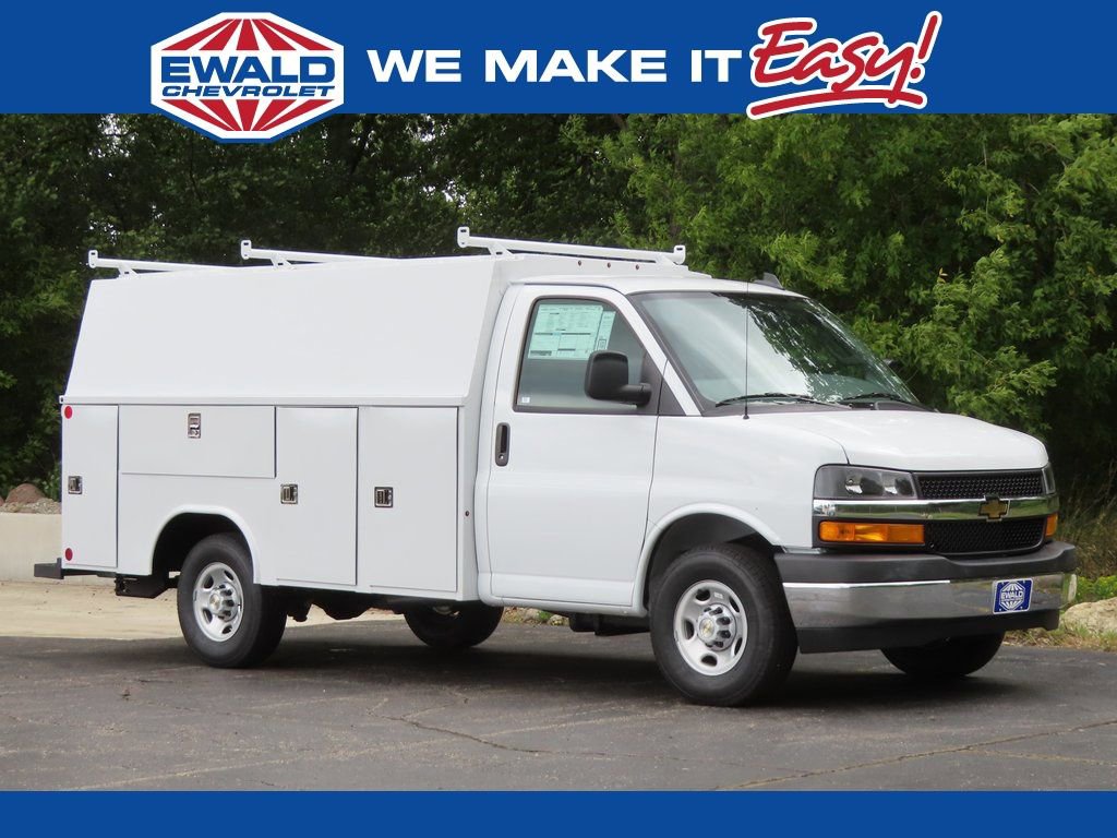 New 2025 Chevrolet Express 3500 w/ Power Convenience Package