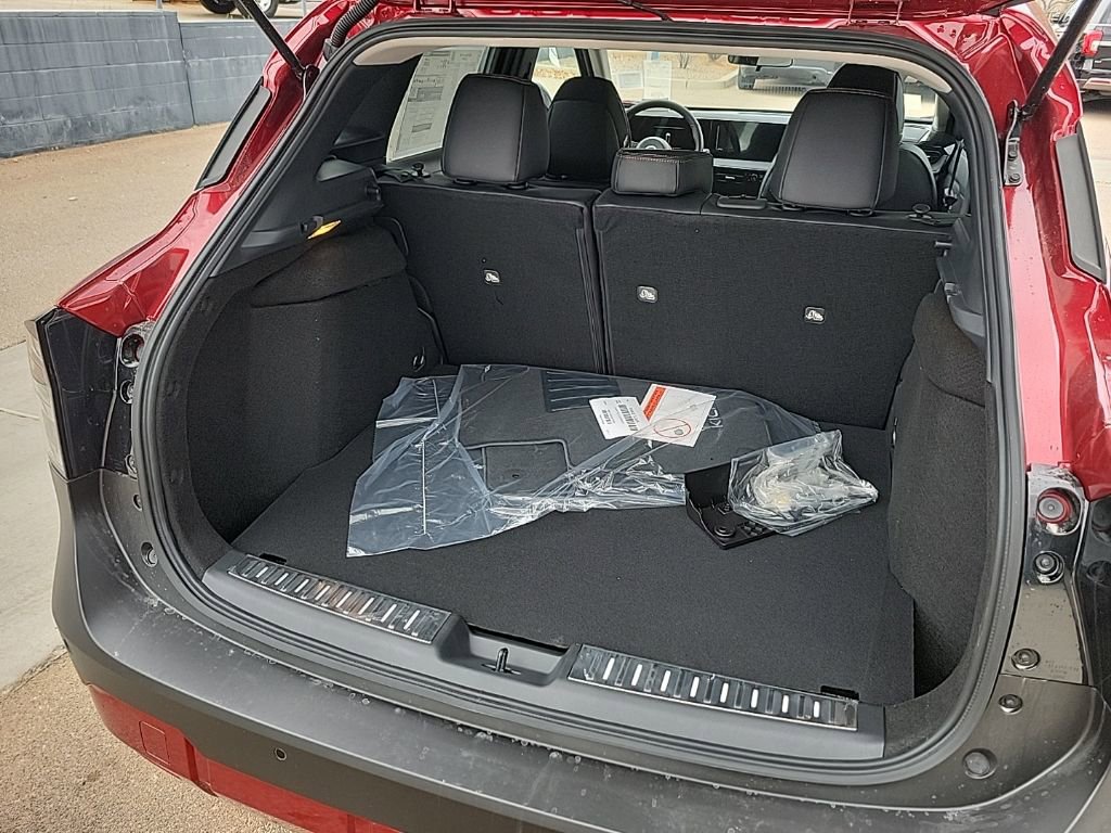 New 2026 Nissan Kicks SR w/ SR Premium Package image 14