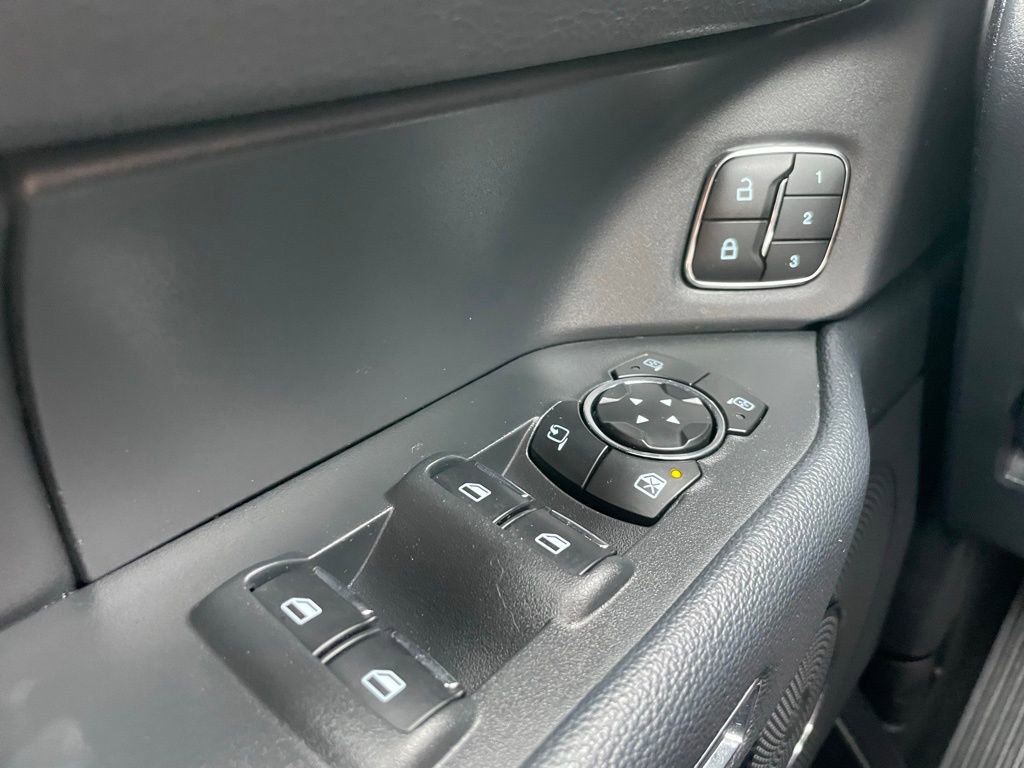 Used 2024 Ford Expedition XLT AWD/4WD image 27
