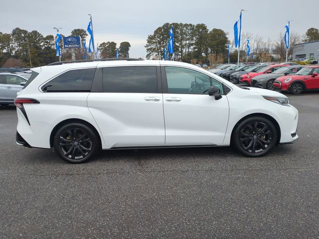 Used 2023 Toyota Sienna XSE video 2