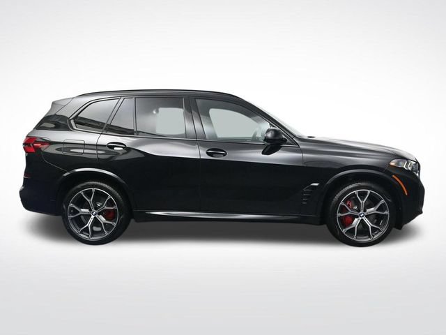 New 2026 BMW X5 xDrive40i w/ M Sport Package AWD/4WD image 3