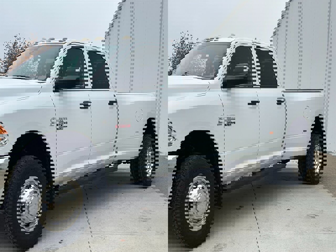 Used 2012 RAM 3500 ST w/ Chrome Appearance Group image 9