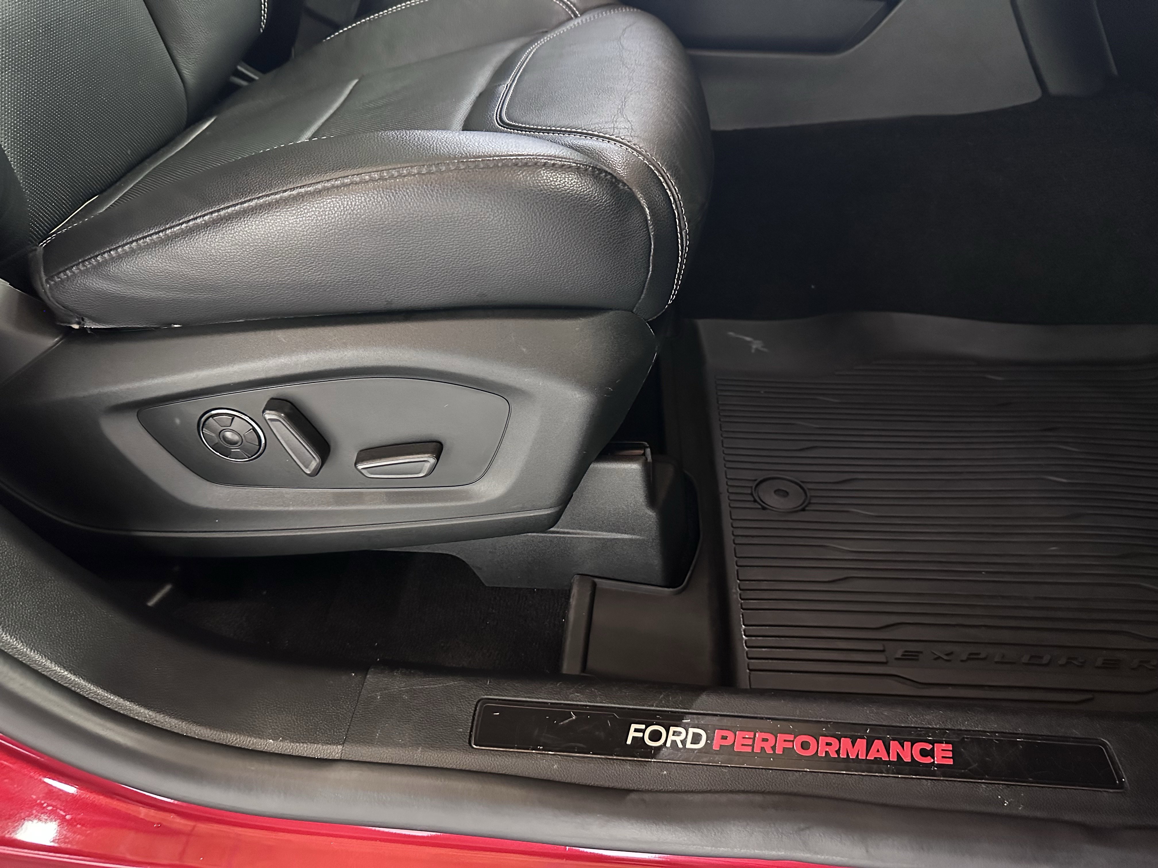 Used 2020 Ford Explorer ST w/ ST Street Pack image 43