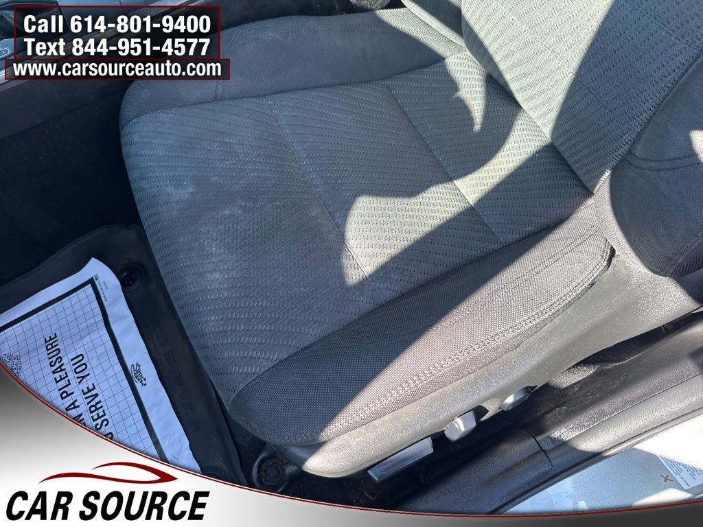 Used 2016 Toyota Camry LE image 14