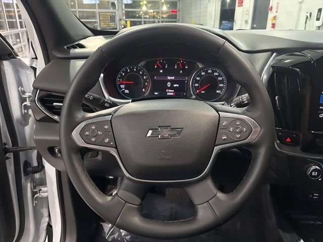 Used 2023 Chevrolet Traverse RS AWD/4WD image 18