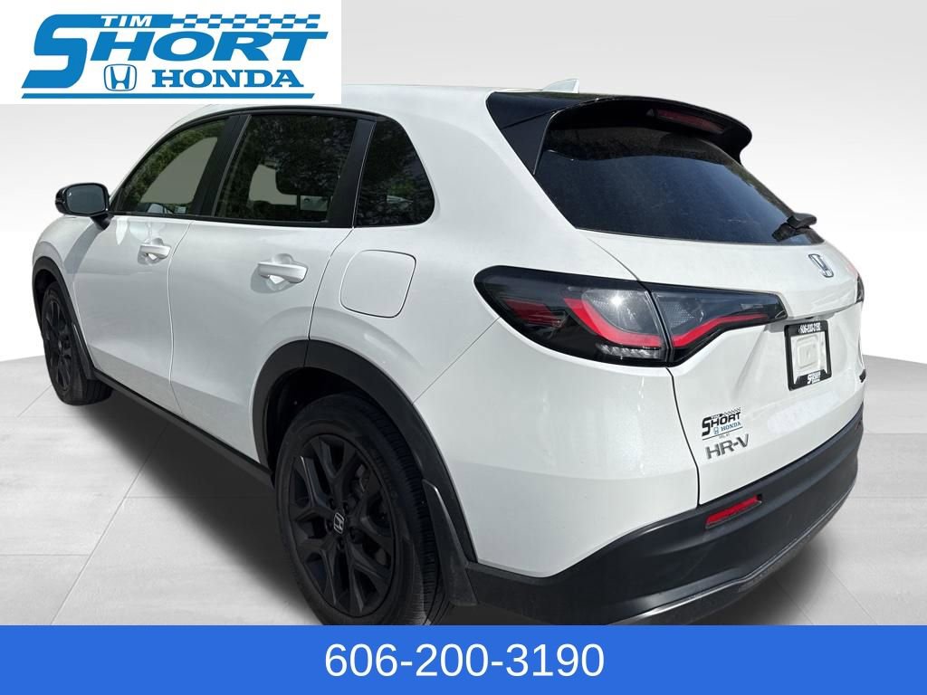 Used 2023 Honda HR-V Sport image 8