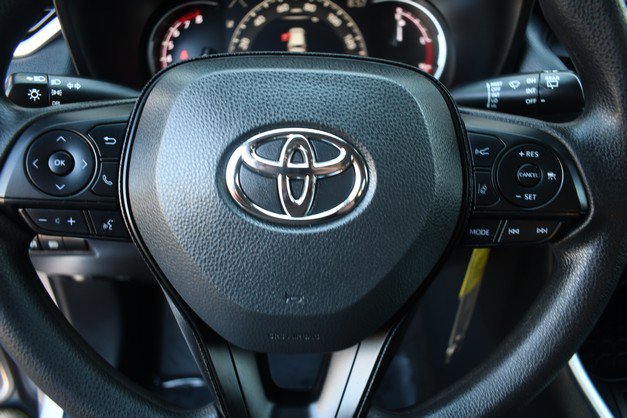 Used 2024 Toyota RAV4 LE AWD/4WD image 30