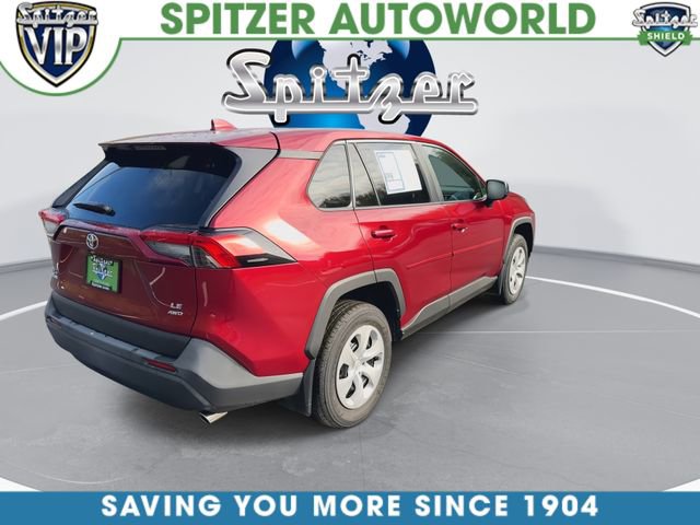 Used 2024 Toyota RAV4 LE AWD/4WD image 9