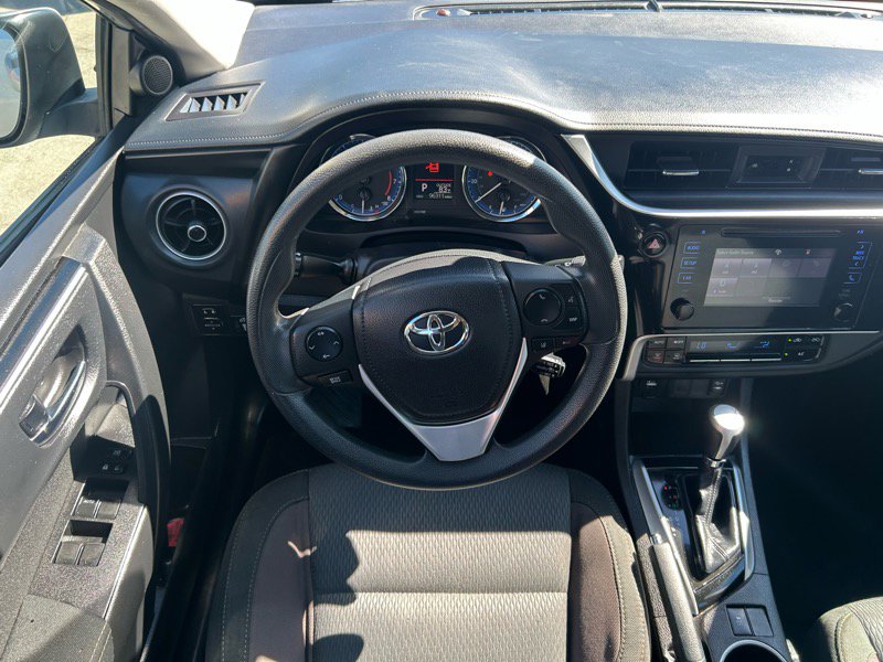 Used 2018 Toyota Corolla L image 9