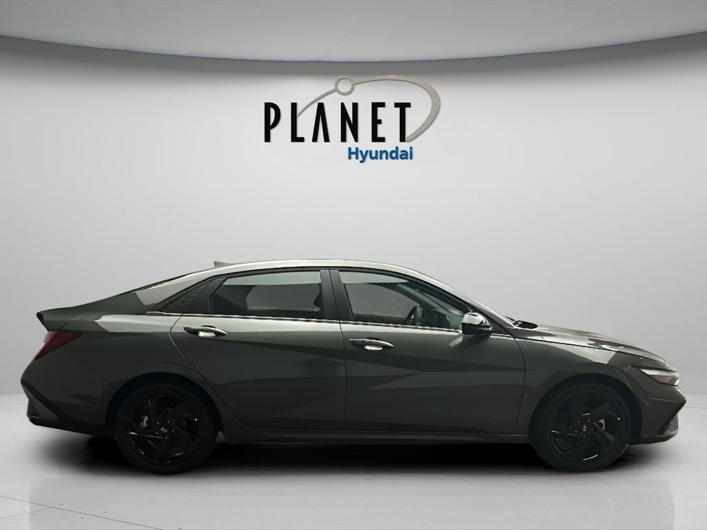 New 2026 Hyundai Elantra SEL Sport image 8
