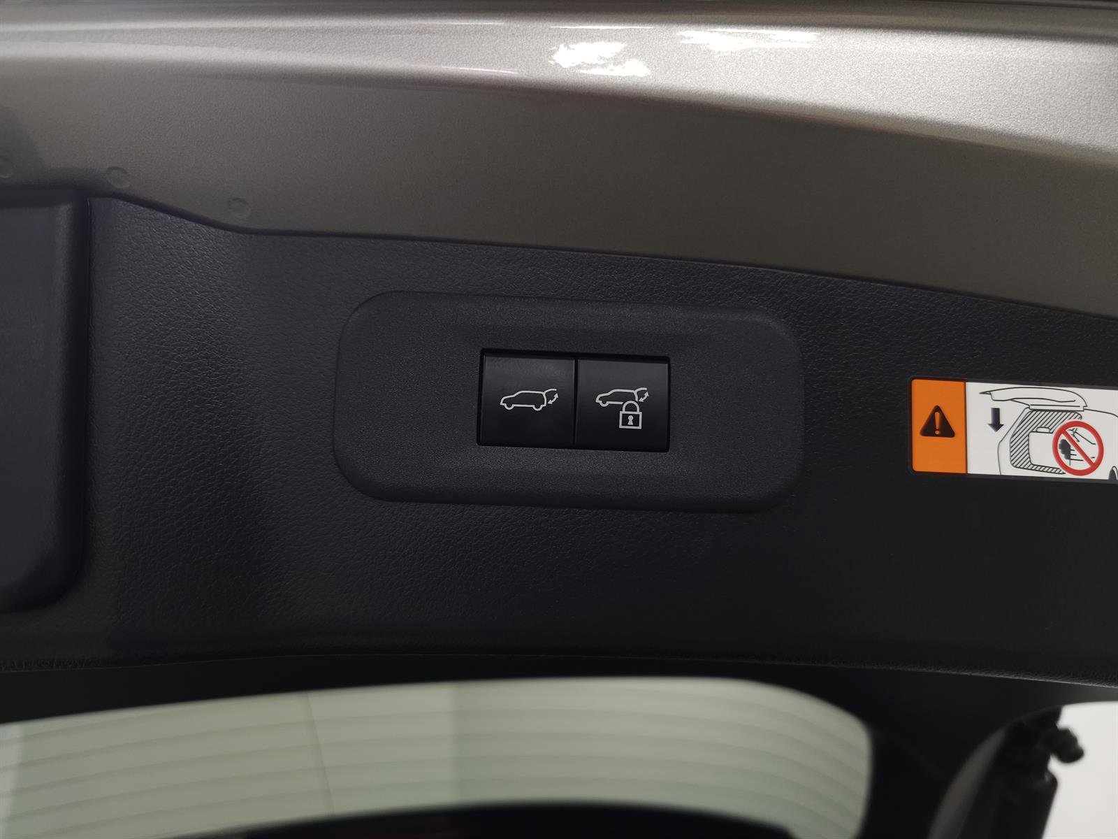 Used 2024 Lexus NX 350h AWD w/ Vision Package image 8