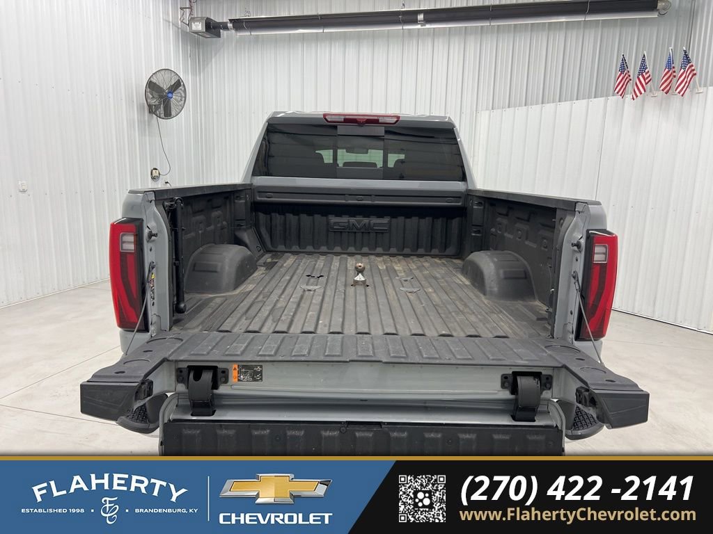 Used 2024 GMC Sierra 2500 SLT w/ SLT Premium Package image 22