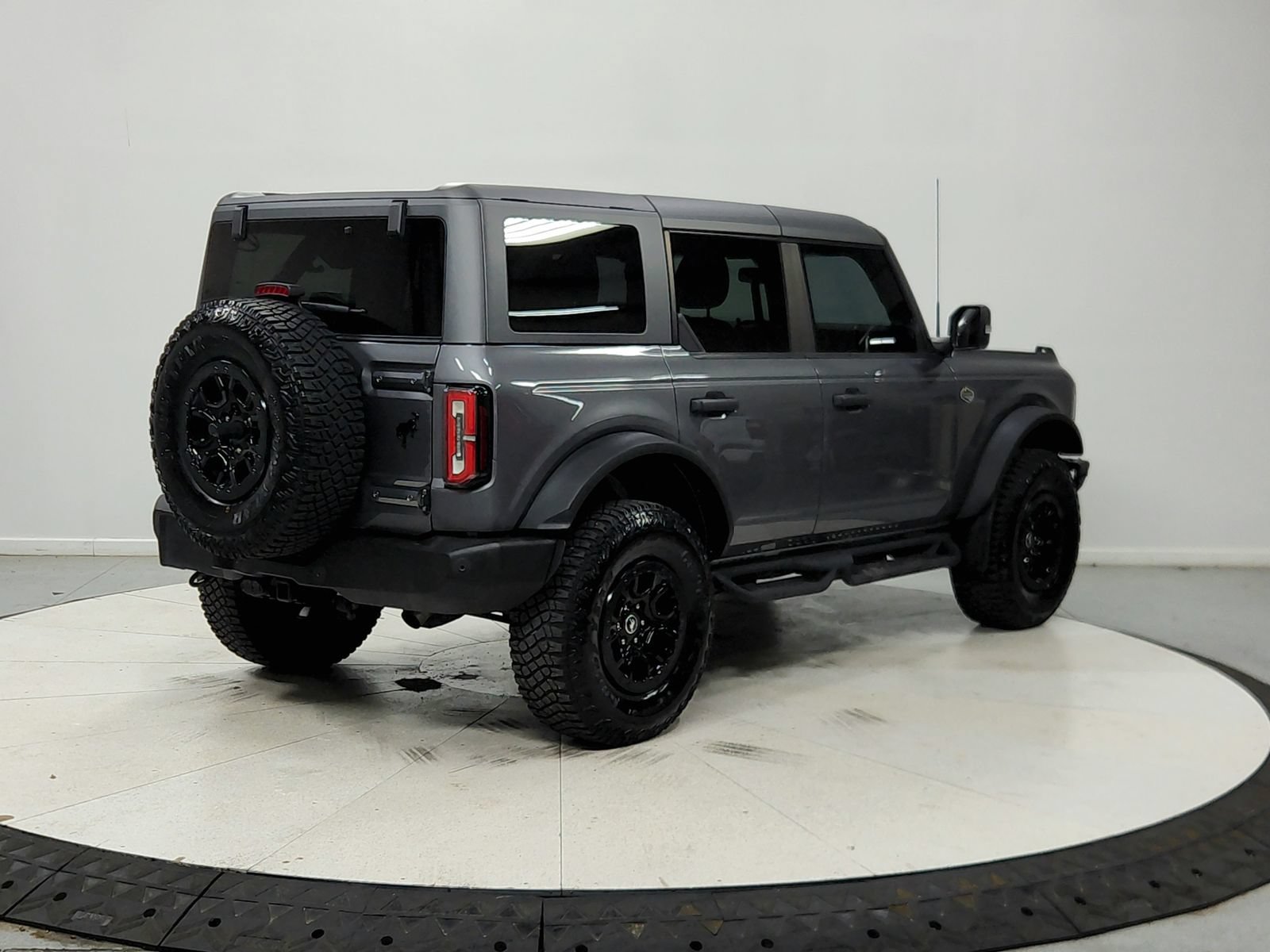 Used 2024 Ford Bronco Wildtrak AWD/4WD image 8