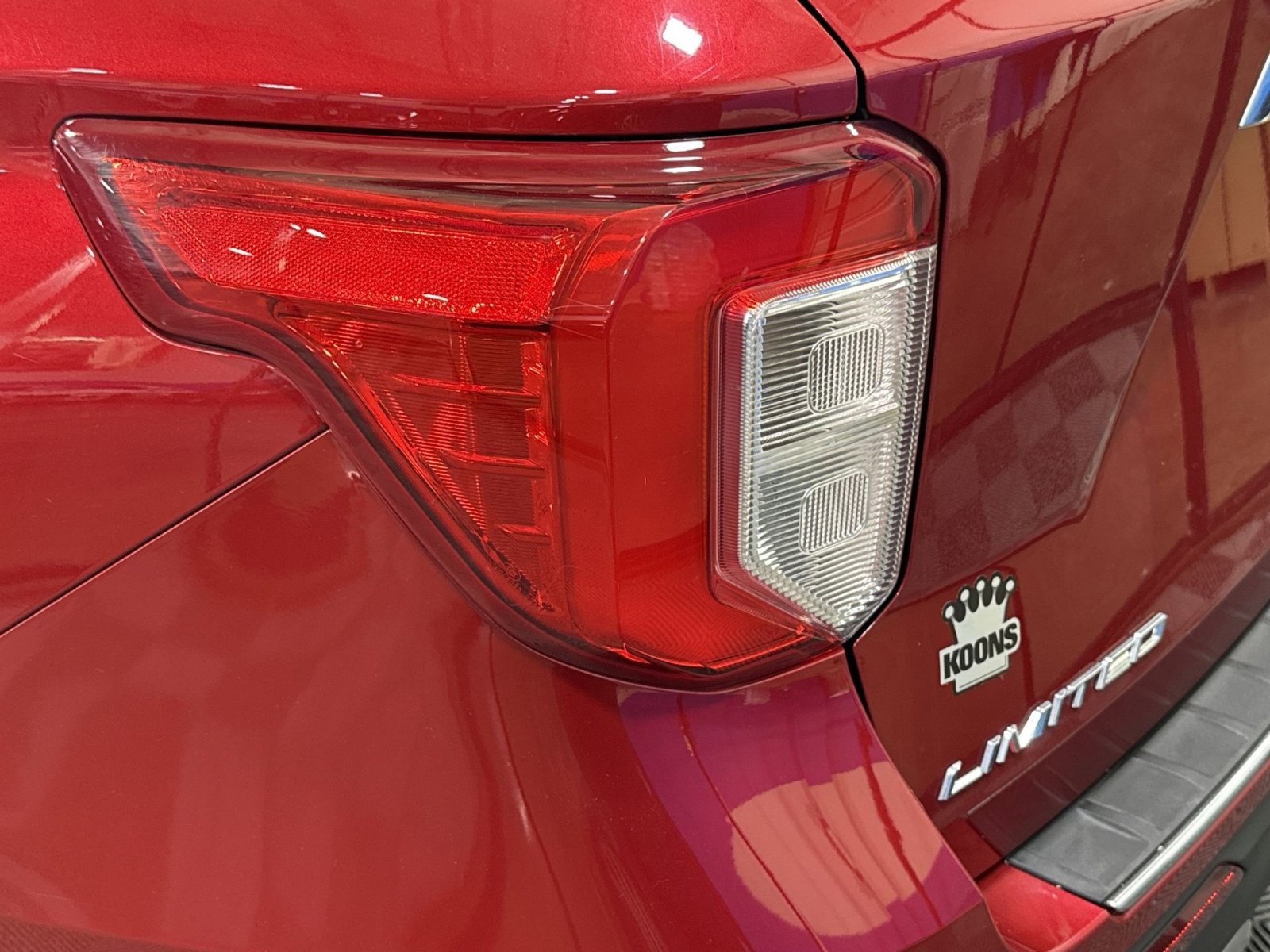Certified 2022 Ford Explorer Limited w/ Equipment Group 301A RWD image 39