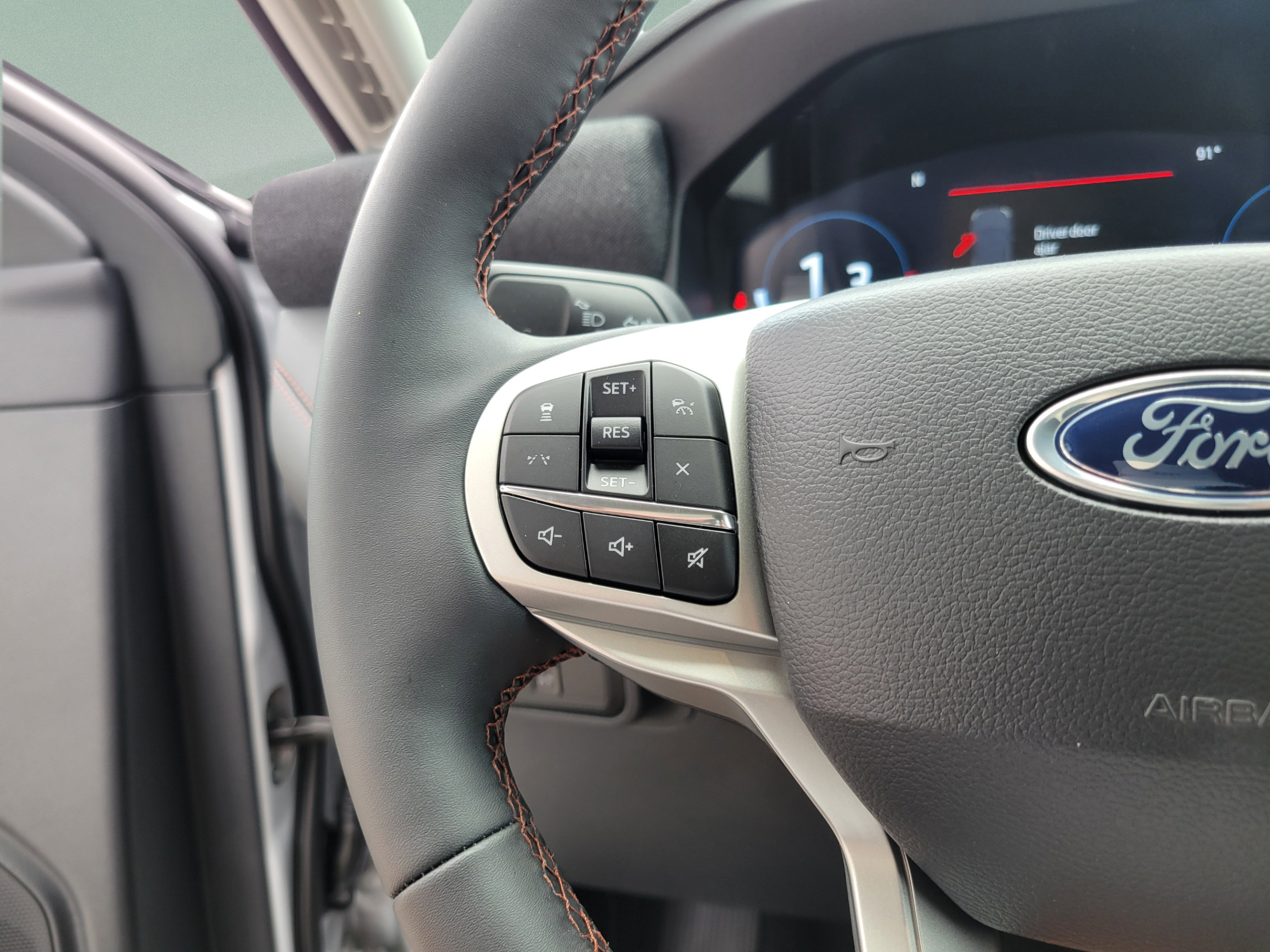 New 2026 Ford Explorer Active RWD image 21