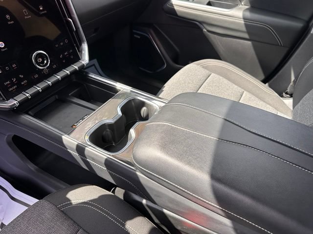 Used 2025 GMC Acadia Elevation AWD/4WD image 27