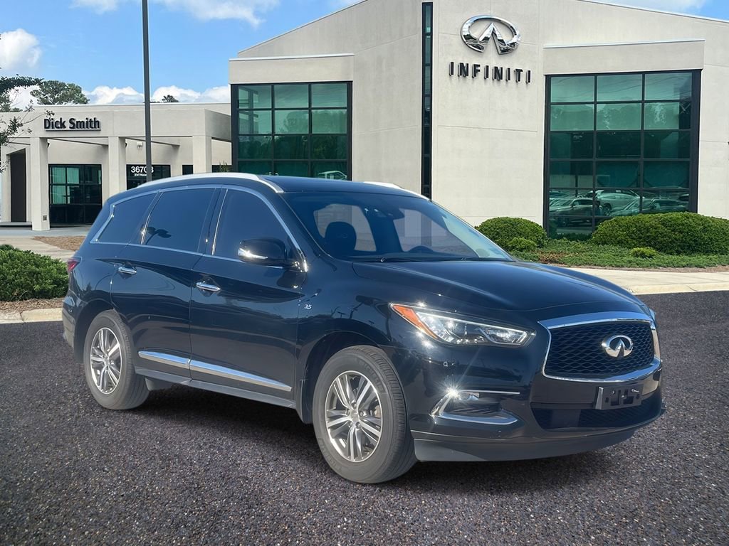 Used 2019 INFINITI QX60 Luxe w/ Essential Package