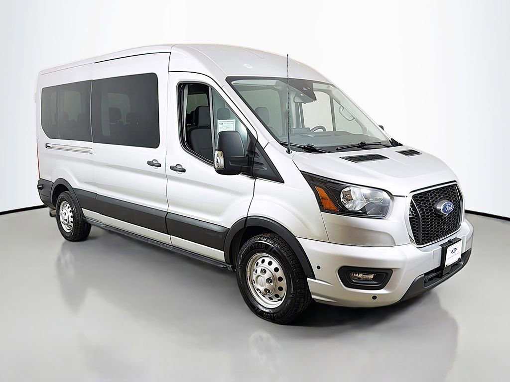 Used 2024 Ford Transit 350 XLT image 2