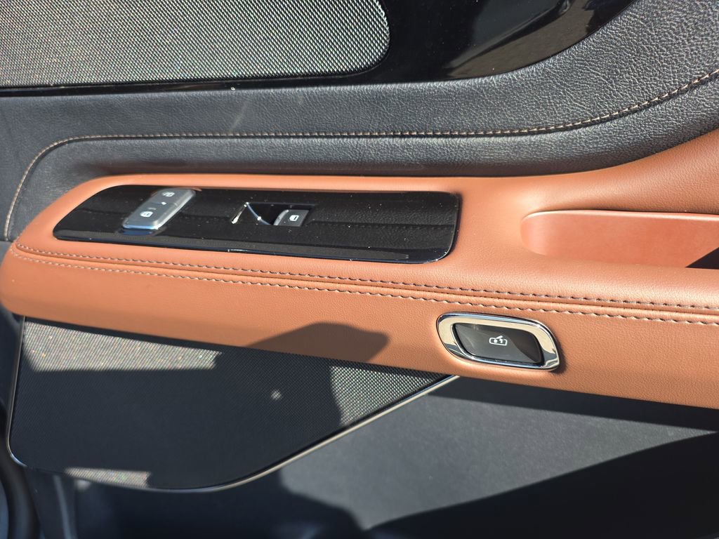 Used 2025 Lincoln Aviator Reserve w/ Illumination Package image 23