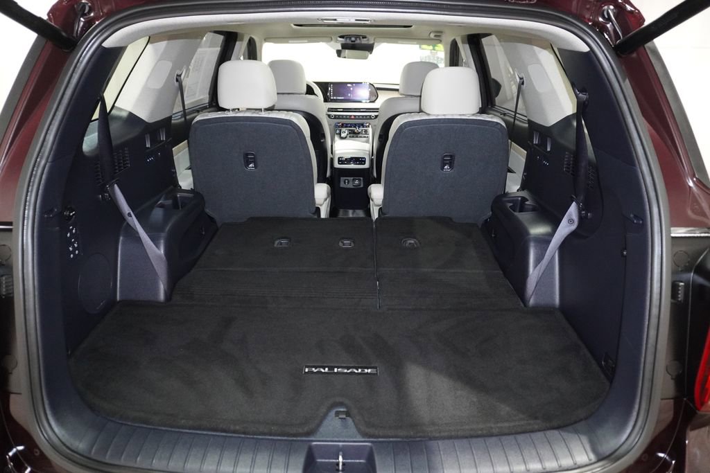 Used 2023 Hyundai Palisade Limited w/ Cargo Package image 7