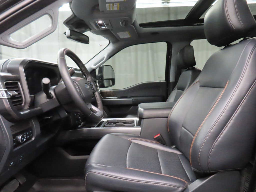 Used 2025 Ford F250 Lariat w/ Lariat Ultimate Package image 11