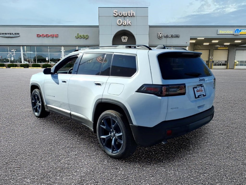 New 2026 Jeep Cherokee Overland AWD/4WD image 3