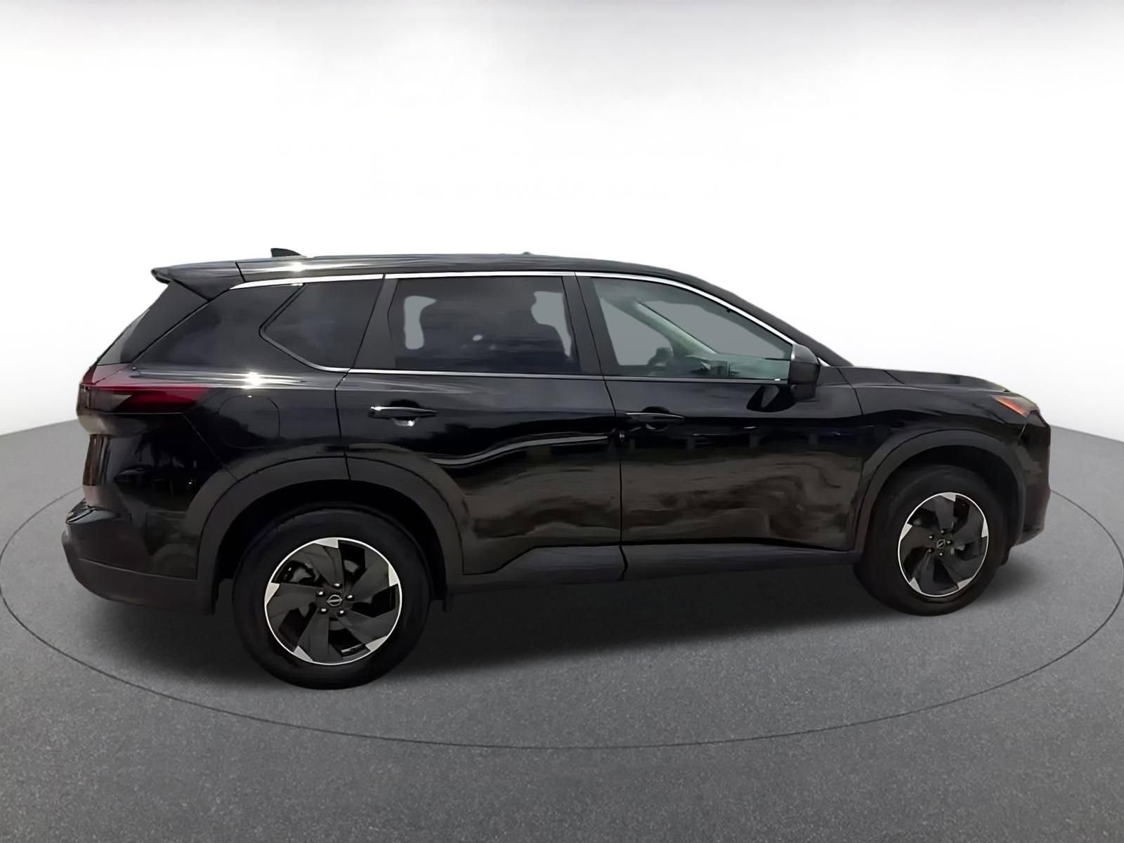Used 2025 Nissan Rogue SV FWD image 16