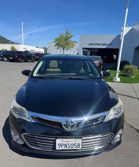 Used 2013 Toyota Avalon XLE Touring image 2