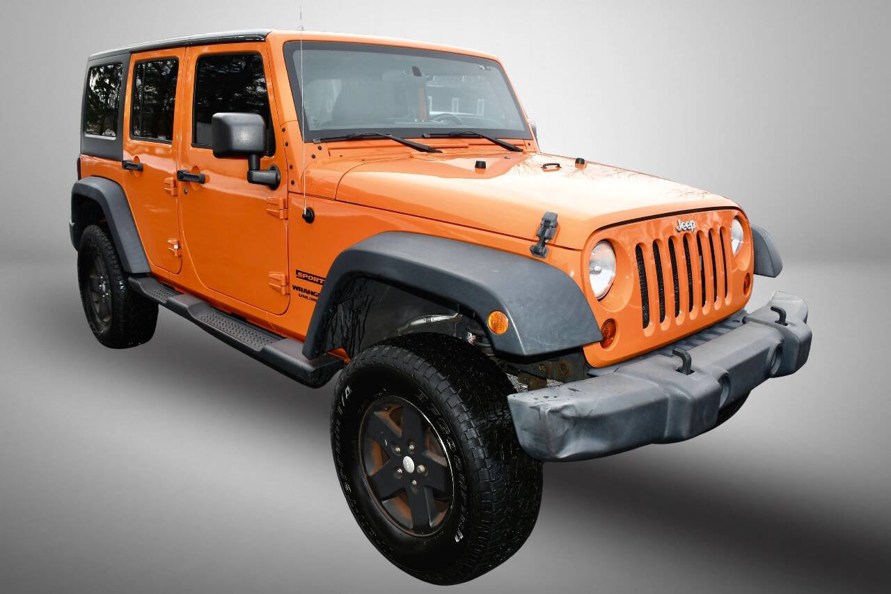 Used 2012 Jeep Wrangler Unlimited Sport image 9