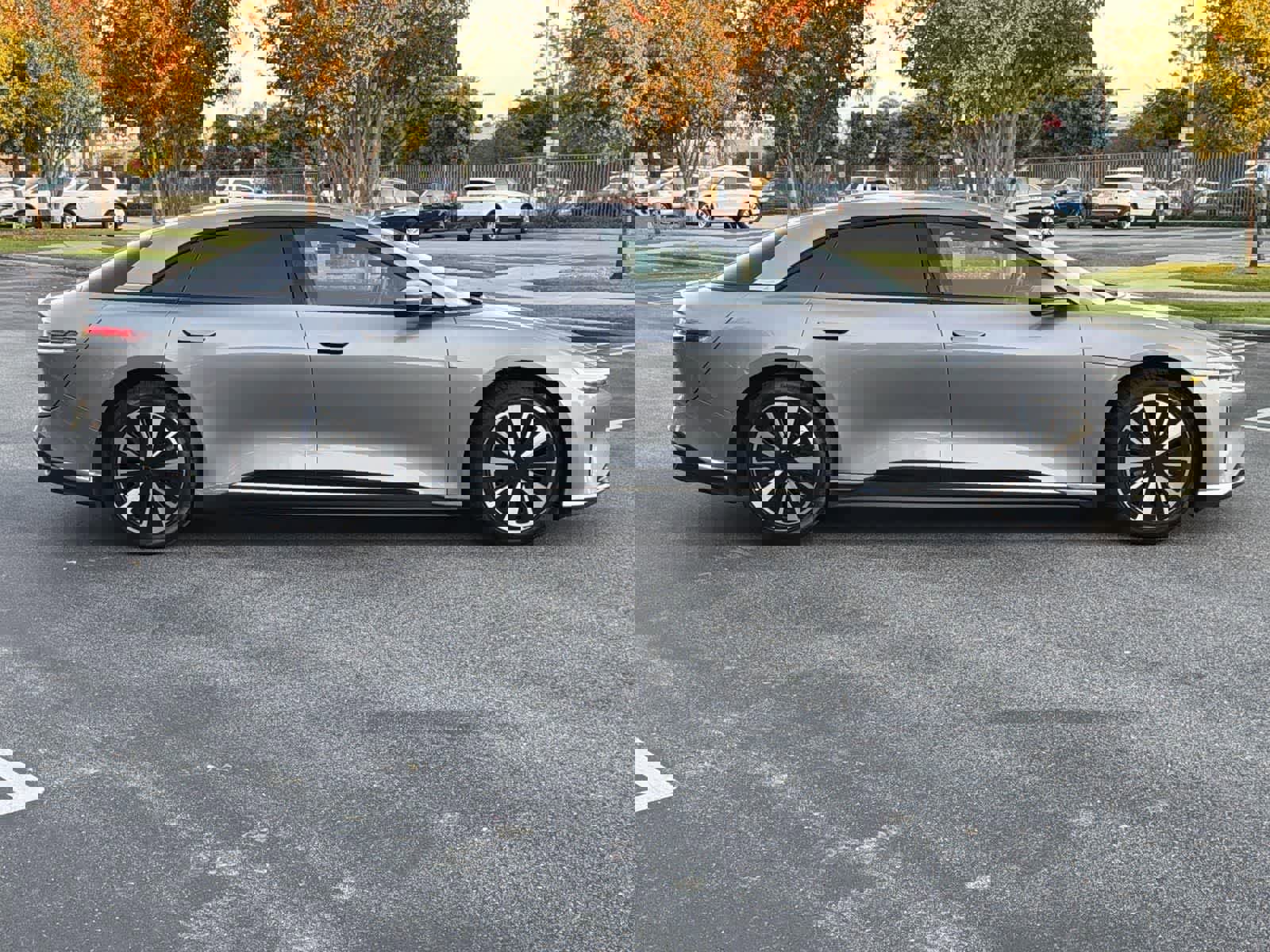 Used 2024 Lucid Air Pure image 3