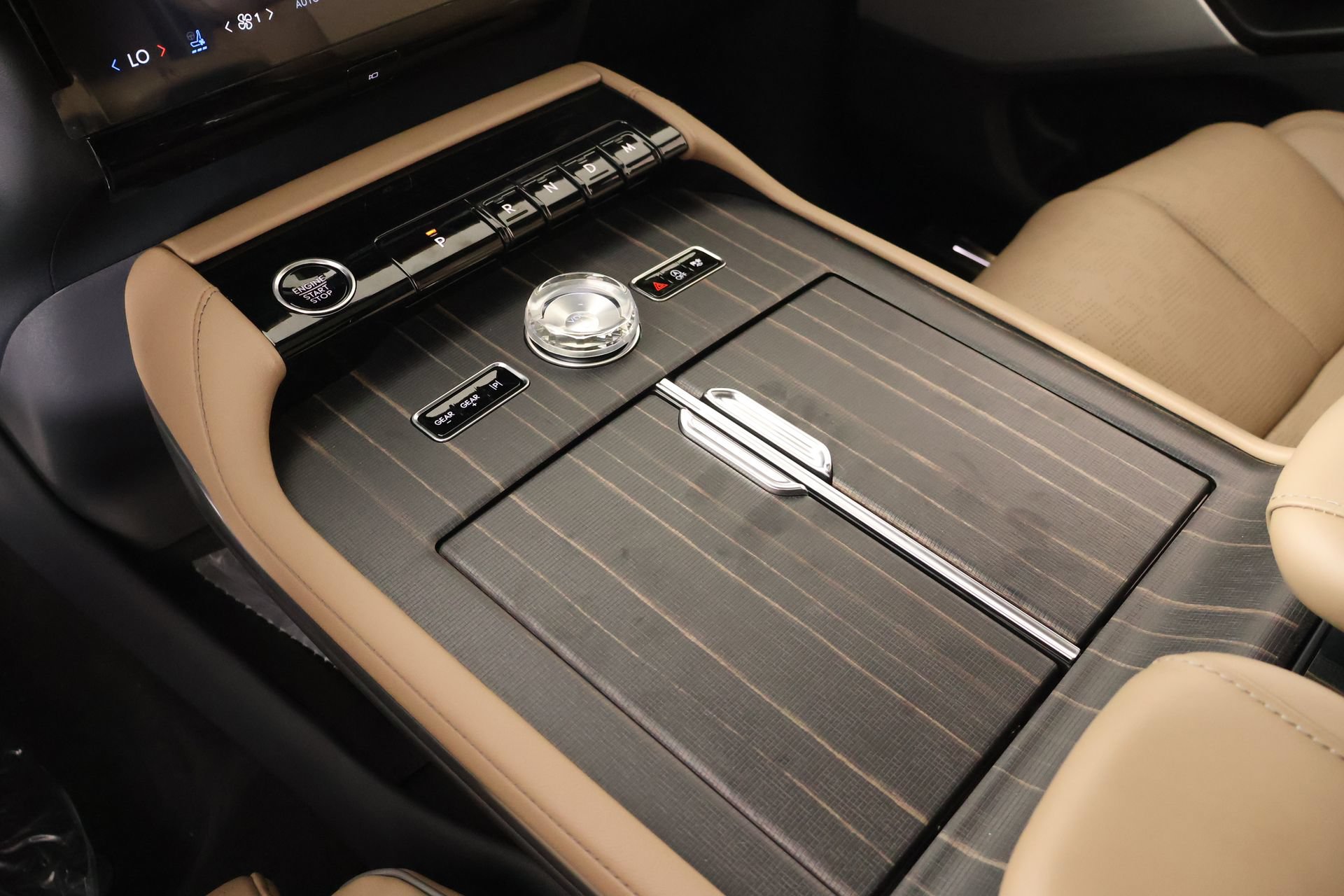 New 2027 Lincoln Navigator L Black Label AWD/4WD image 9