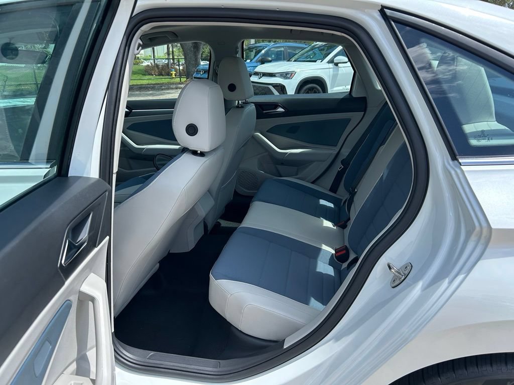 New 2026 Volkswagen Jetta SE FWD image 42
