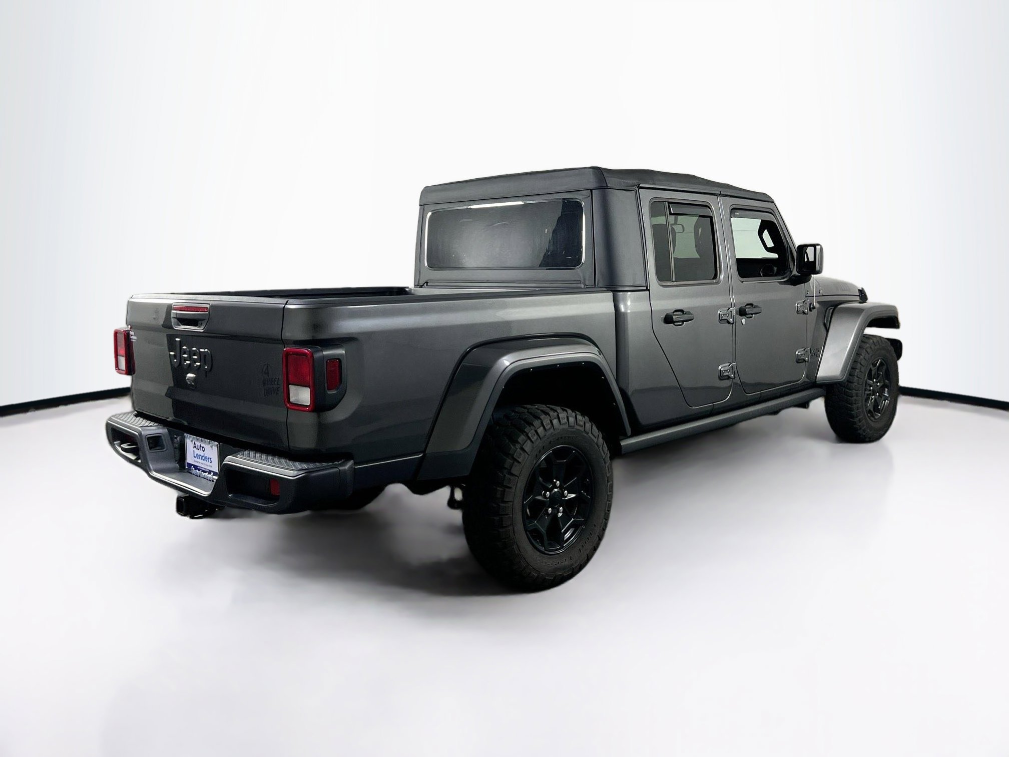 Used 2022 Jeep Gladiator Willys AWD/4WD image 5