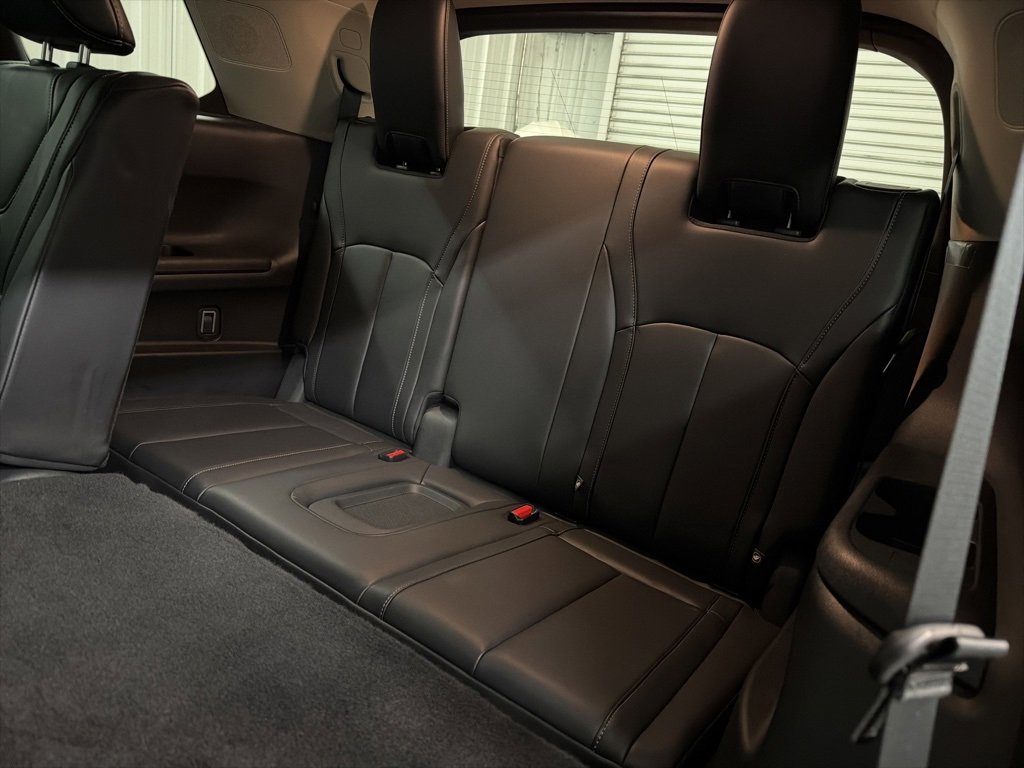 Certified 2024 INFINITI QX60 Pure image 33