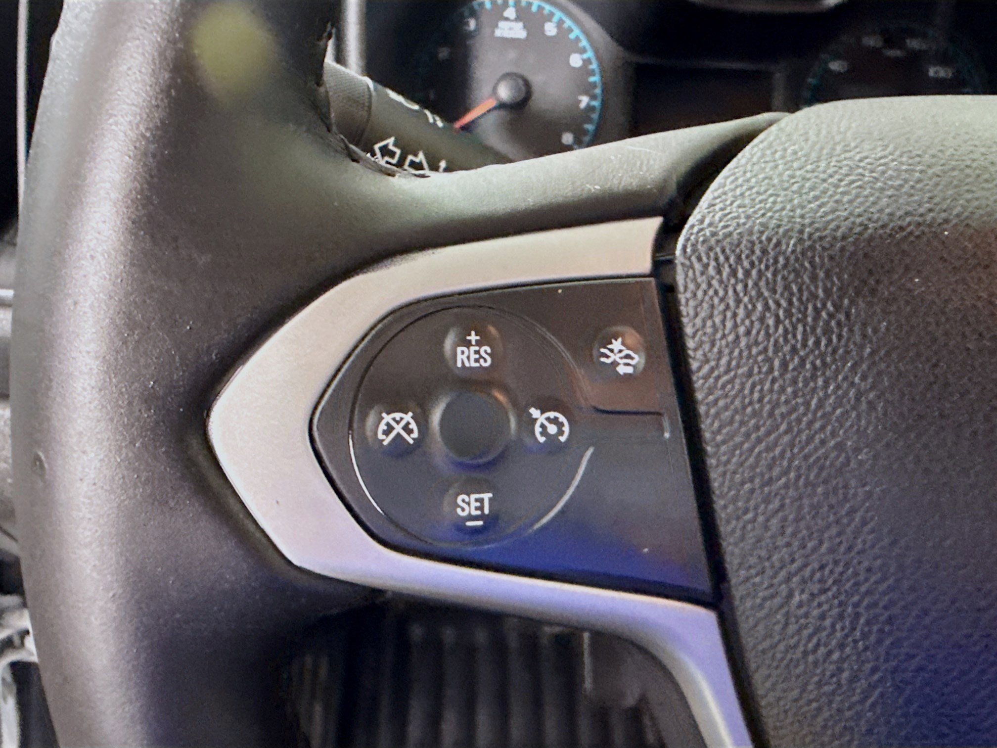 Used 2022 Chevrolet Colorado LT w/ Fleet Safety Package RWD image 14