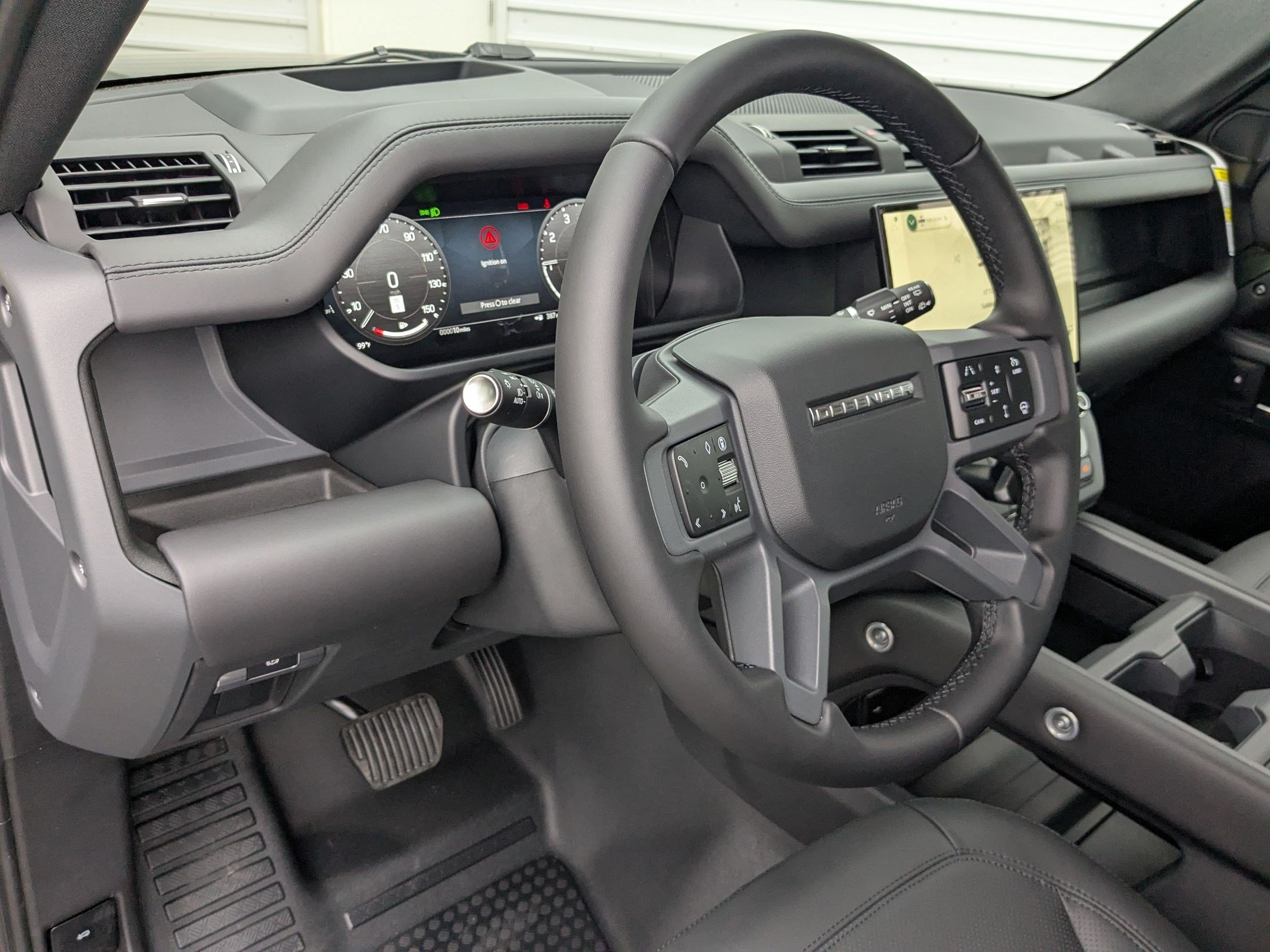 New 2026 Land Rover Defender 130 X-Dynamic SE AWD/4WD image 14
