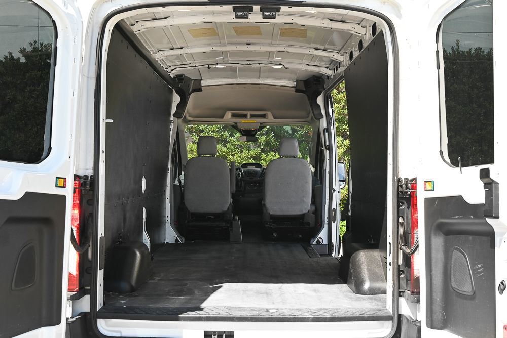 Used 2019 Ford Transit 250 148 Medium Roof RWD image 10