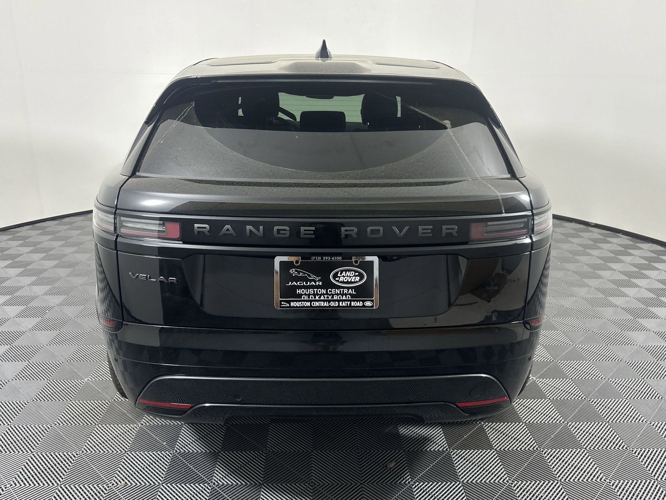 New 2026 Land Rover Range Rover Velar Dynamic SE image 7