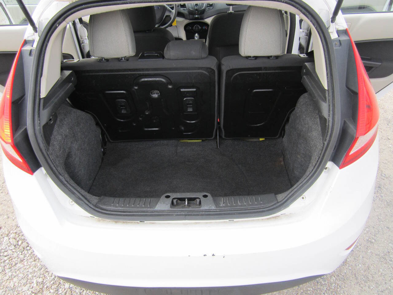 Used 2013 Ford Fiesta S FWD image 13