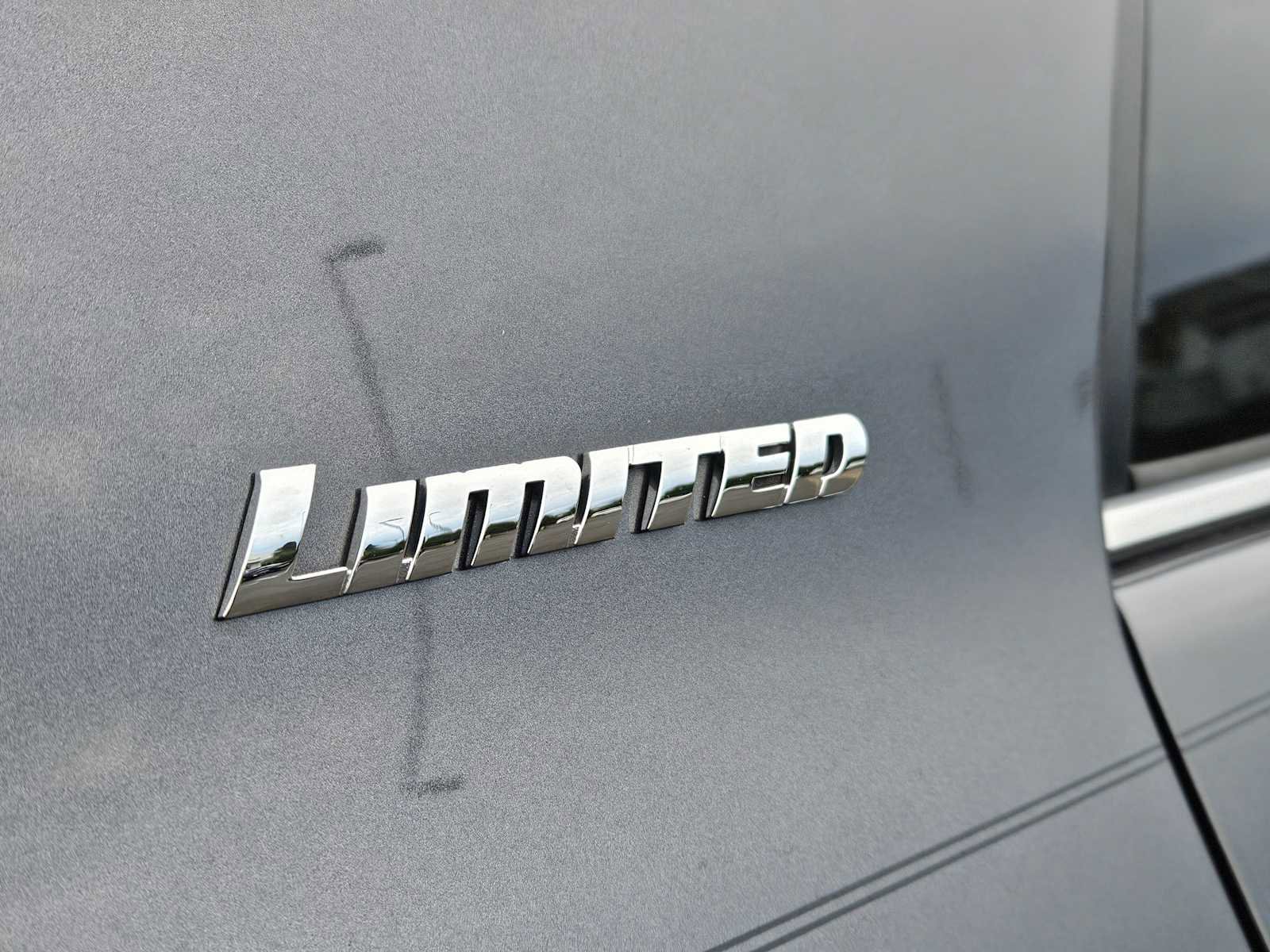 Used 2022 Toyota 4Runner Limited image 17