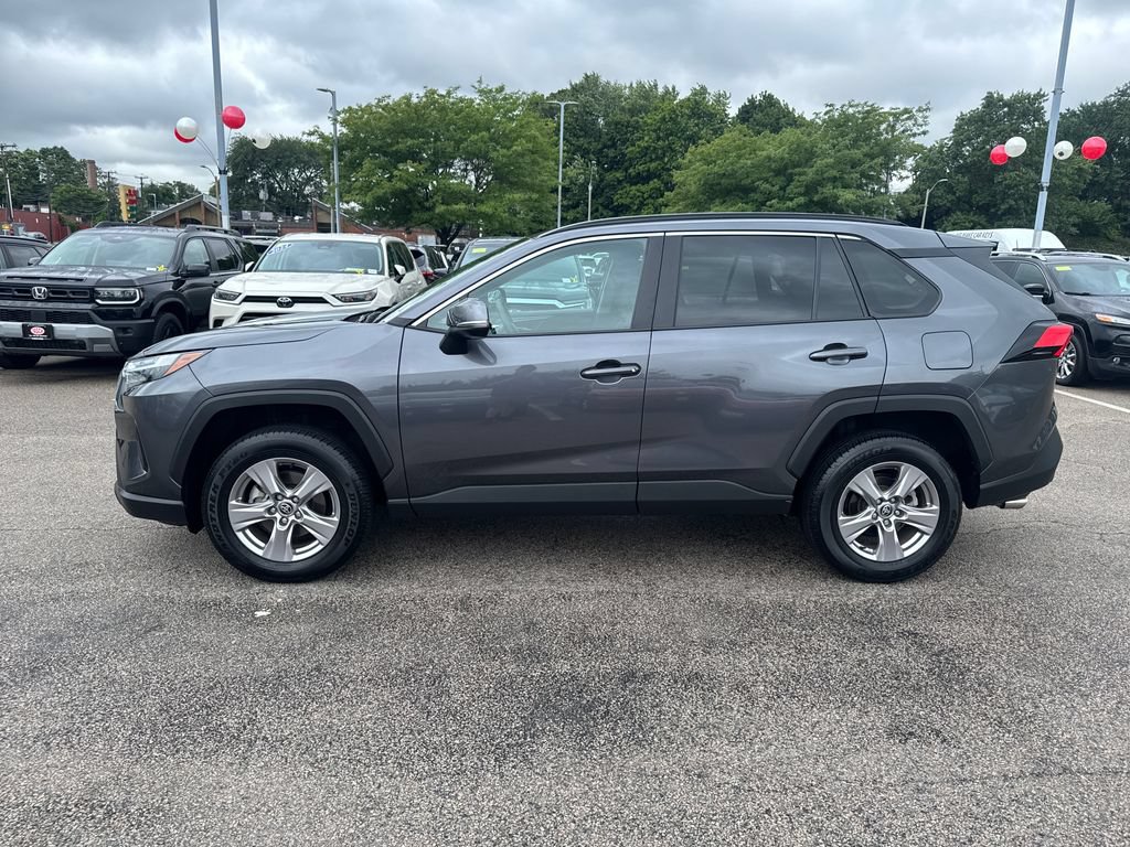 Used 2025 Toyota RAV4 XLE w/ Convenience Package AWD/4WD image 4