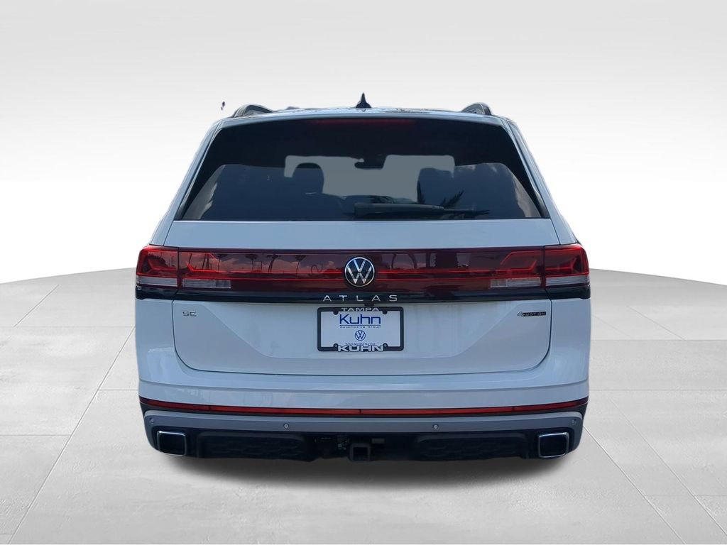 Certified 2025 Volkswagen Atlas Peak Edition SE AWD/4WD image 6