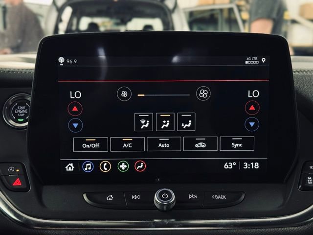 Used 2025 Chevrolet Blazer LT AWD/4WD image 34
