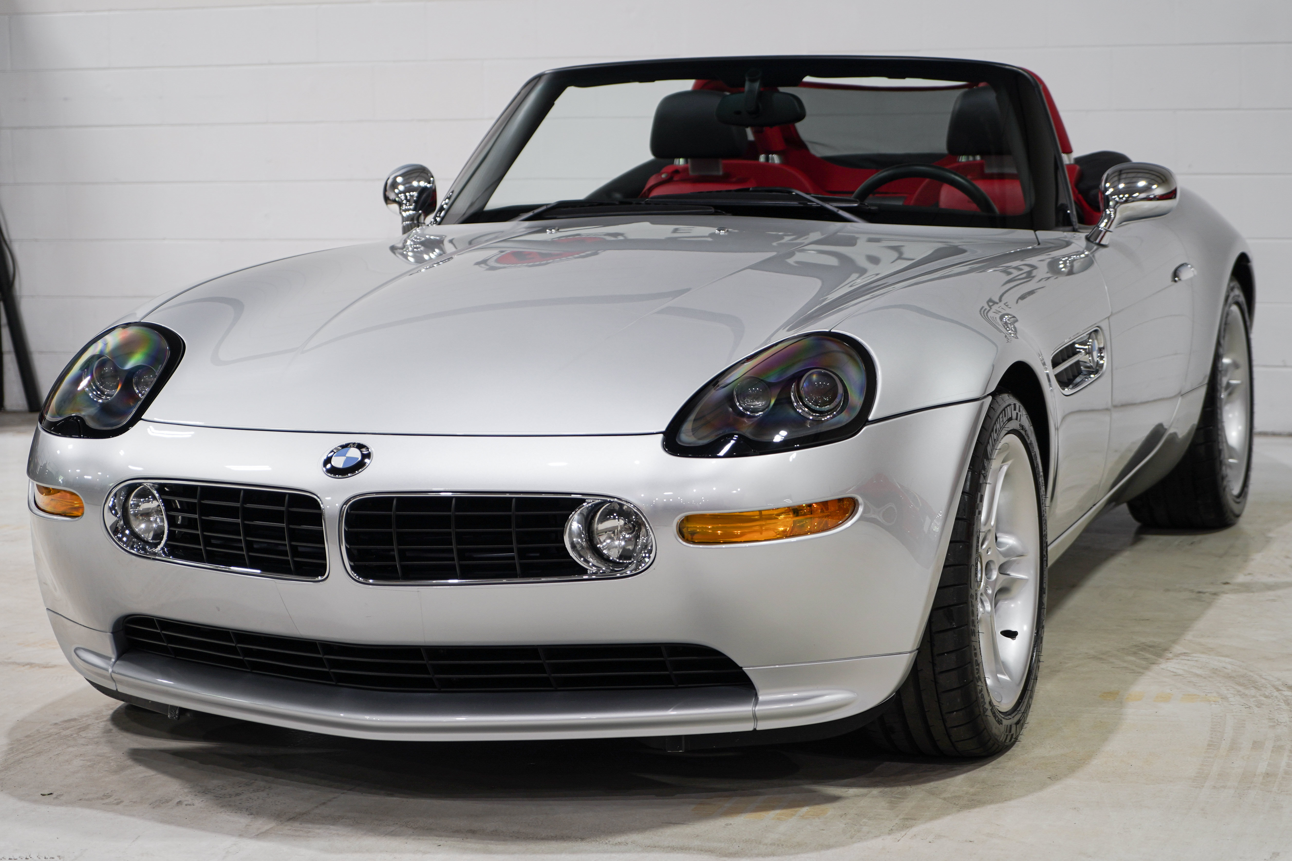 Used 2000 BMW Z8 RWD image 30
