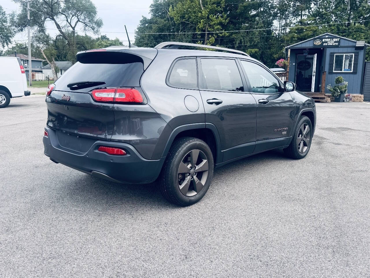 Used 2016 Jeep Cherokee 75th Anniversary AWD/4WD image 5